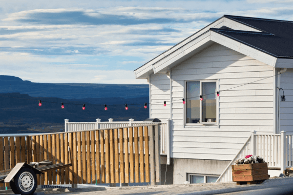 Composite Siding Pros and Cons