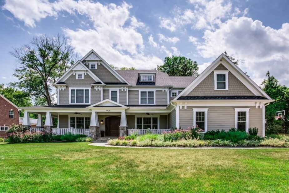 Top siding company in Denver, CO - we work with cedar, vinyl, james hardie, wood, aluminum siding