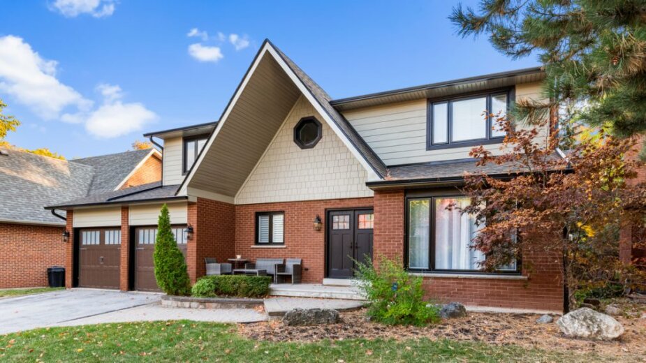 Exterior home siding - installation and replacement cost of James Hardie®, cedar, vinyl siding in Pittsburgh