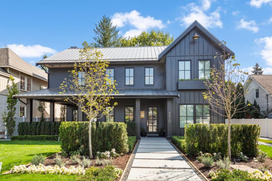 James Hardie, cedar, vinyl siding installation and repair - best company in Springfield, MA