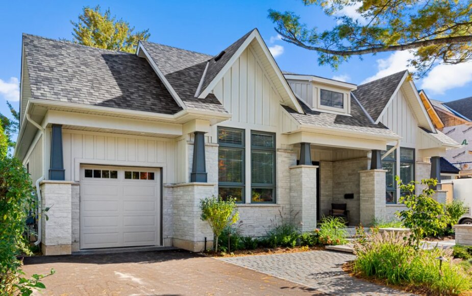 Top siding installation company in Ottawa - lap, board and batten, vertical and horizonal siding installation