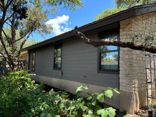 Full house cedar siding to James Hardie ColorPlus Aged Pewter.