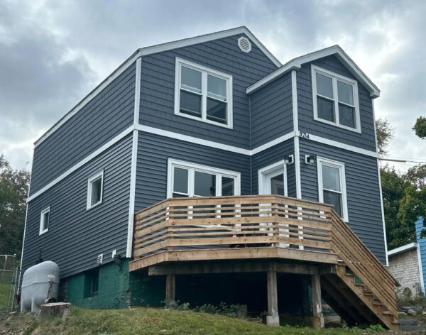 Exterior siding project before and after in Barrie