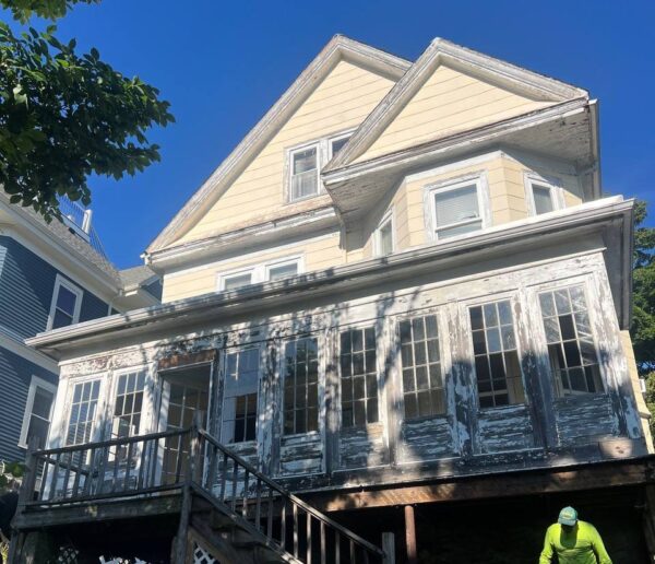 Full house vinyl siding replacement project results