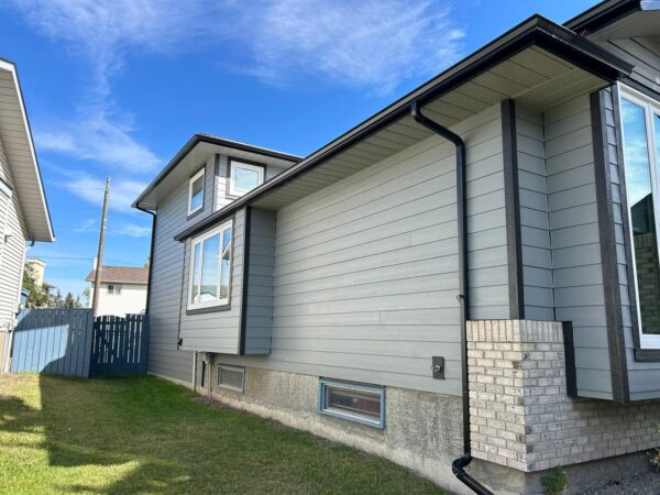 Completed residential siding replacement in Calgary