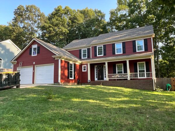 Completed residential siding replacement in Charleston