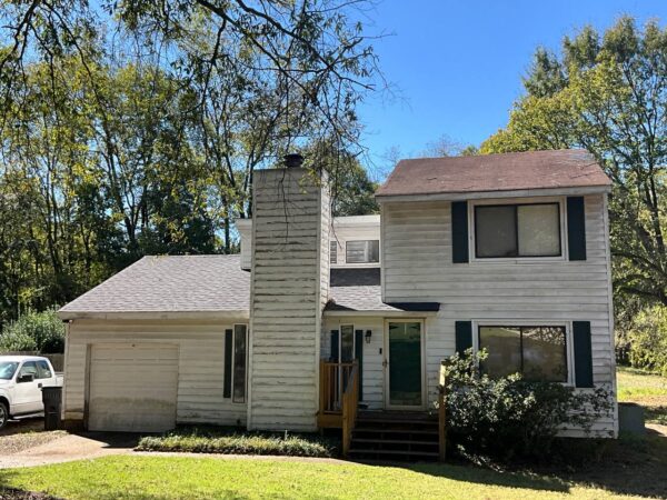 Residential home siding improvement project