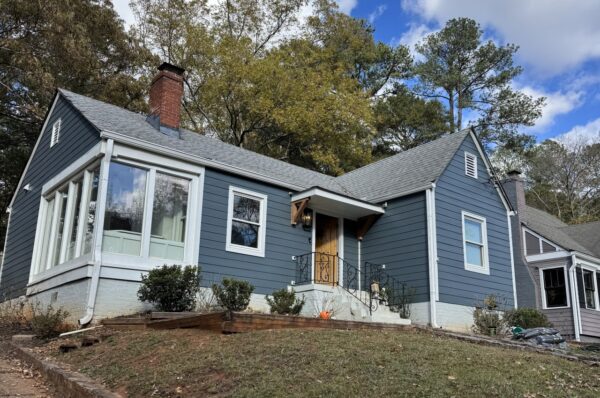 Completed James Hardie siding project