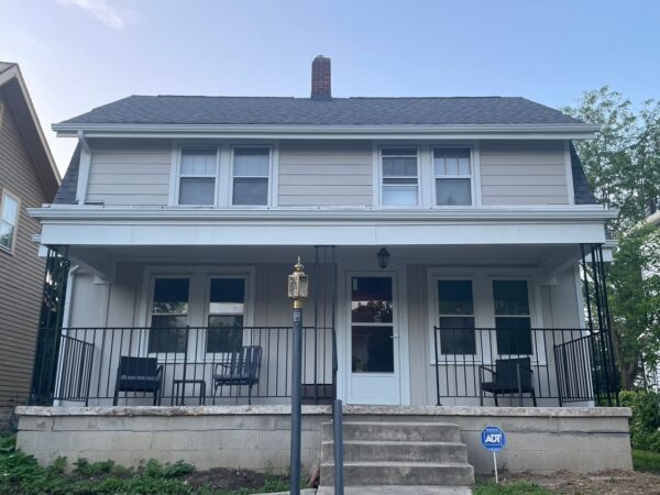 Full house replacement in Cobblestone plank with B&B 16