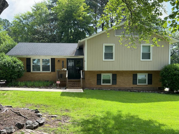 Residential home siding improvement project