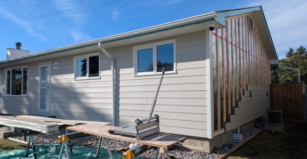 Completed James Hardie siding project