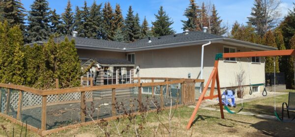 Remove Stucco and install 1” insulation and 6” Armour Side Lap siding in tuscan coffee