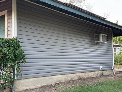 Finished lap siding installation on residential home