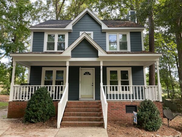 Full house siding renovation from Masonite to Hardie