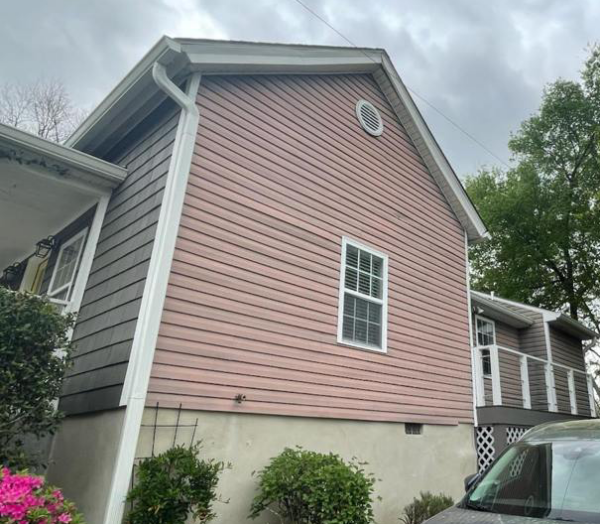 Partial House Renovation with Royal Estate D4.5 Dutchlap Vinyl Siding