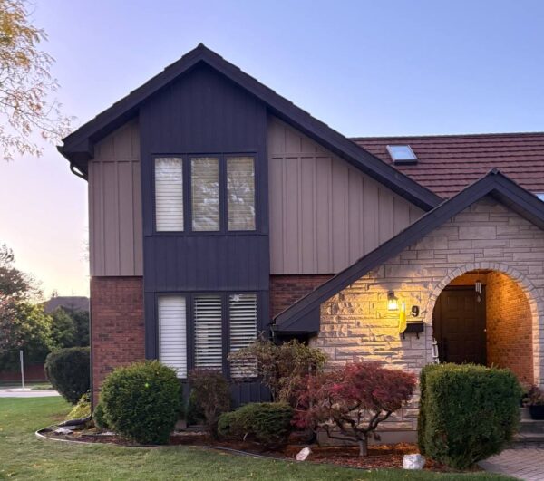 Completed James Hardie siding project