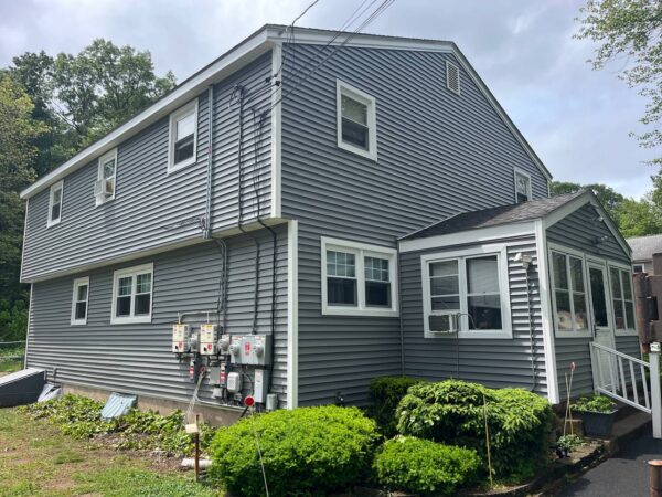 Mastic D4 siding in deep granite