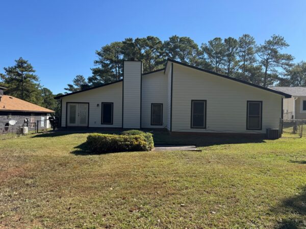 REPLACED CEDAR LAP SIDING WITH JAMES HARDIE 8.25