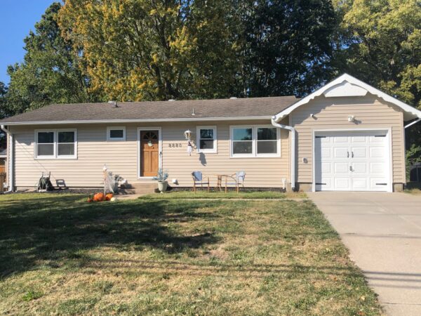 ProVia HeartTech D5 reveal in Sandalwood