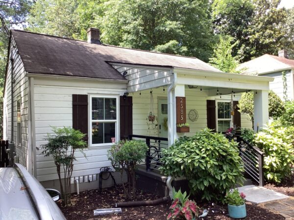 Full home siding replacement from wood lap siding to James Hardie 8.25