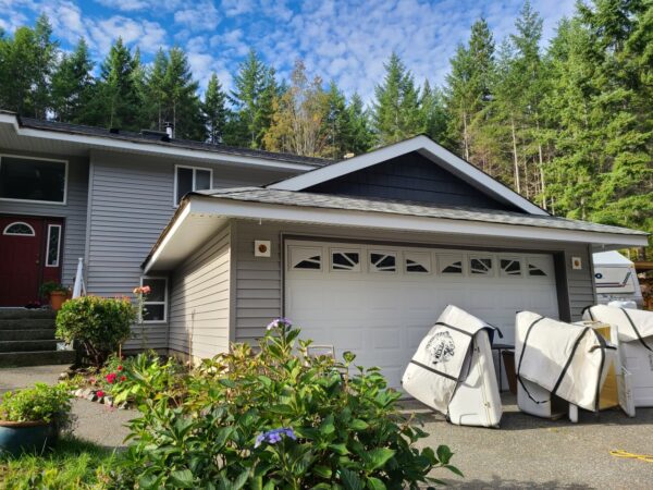 Vinyl Sage D4 Kaycan completed residential siding replacement