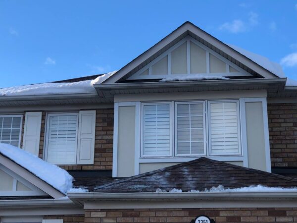 JH Panels Cedarmill Monterey Taupe with White Trims (3-1/2”) and Battens