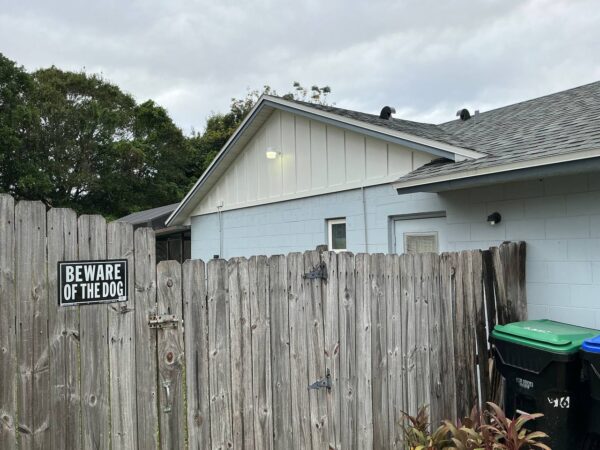 Completed James Hardie siding project in Arctic White