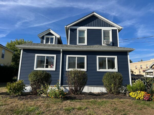 Aluminum siding to Vinyl Siding Installation