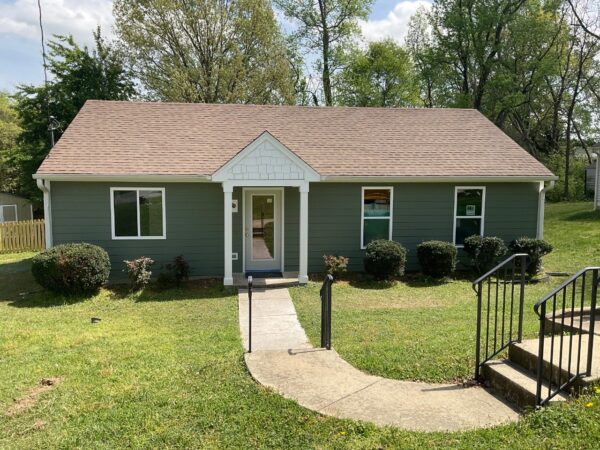 Previously Masonite to James Hardie Plank Cedarmill Primed + Paint