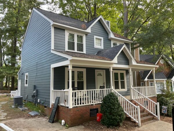 Completed James Hardie siding project