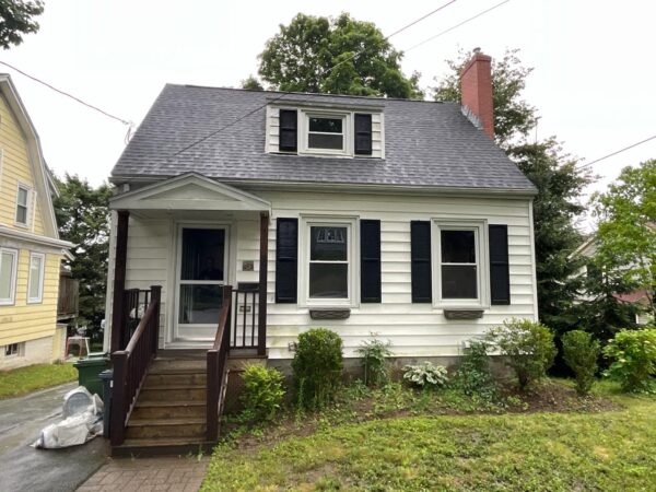 Completed vinyl siding project