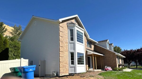 Completed James Hardie siding project