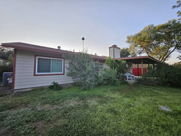 Installed James Hardie Cedarmill ColorPlus lap, along with matching ColorPlus trims and corner boards.