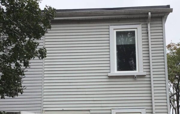 Vinyl Siding (D4.5D) Driftwood II Dovergray - Gentek Siding Installation