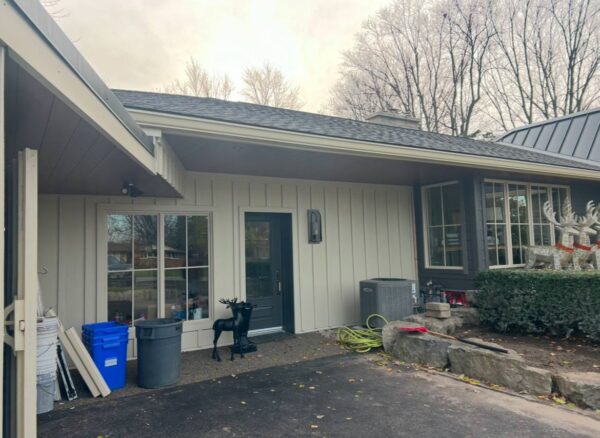 Completed James Hardie B&B siding project