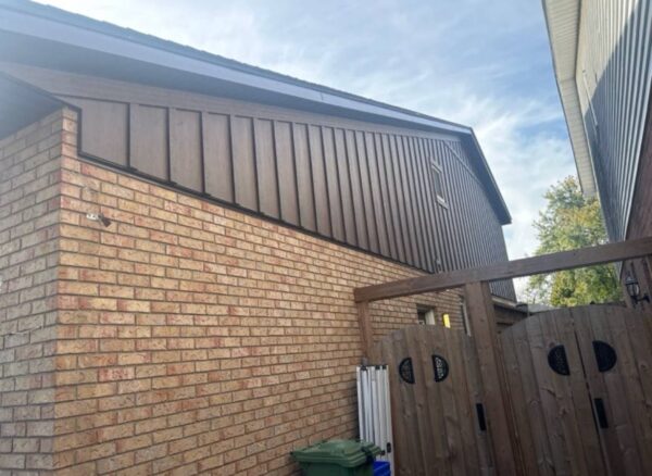James Hardie Project in Waterloo in Chestnut Brown color