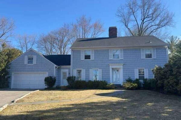 James Hardie Siding in Arctic White