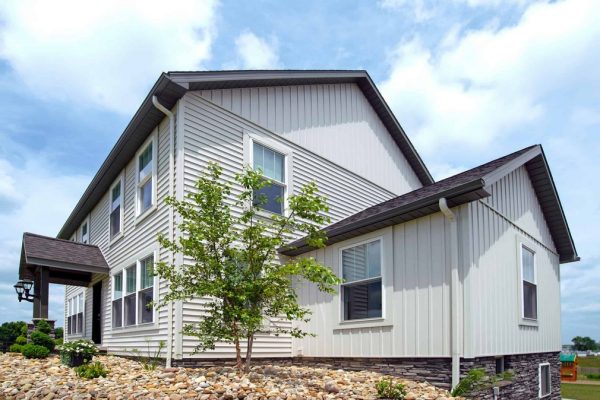 vertical vinyl siding